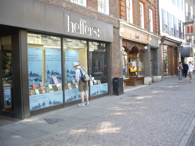 Cambridge Shops: Heffers Bookshop
